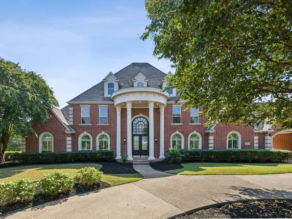 1900 Ptarmigan St, Southlake, TX 76092