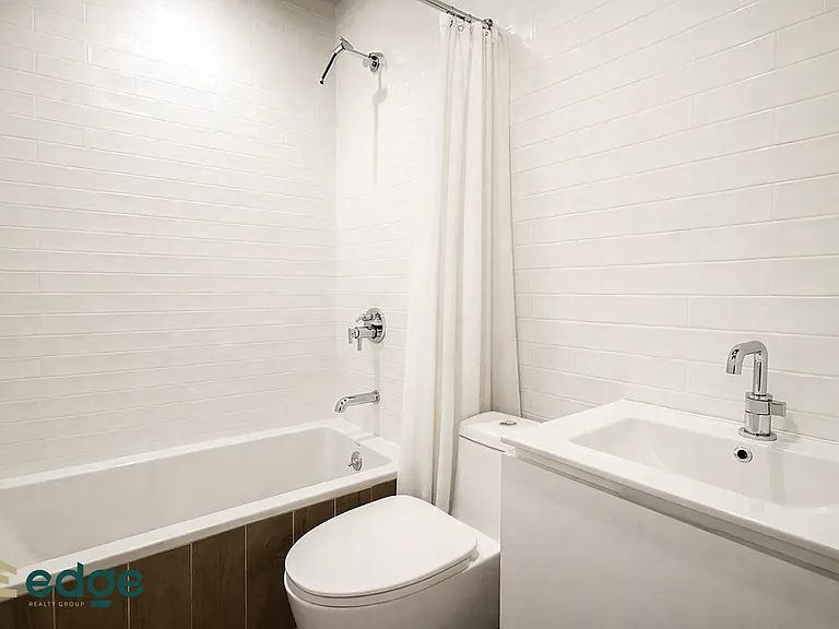 234 N 11th St #3C — Photo 5