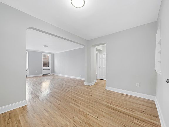 3rd image of 1773 E 12th St APT 1
