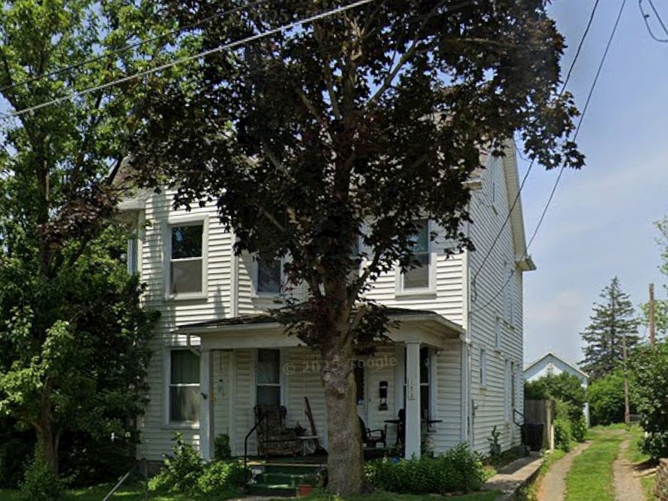 1st image of 123 E Garfield St