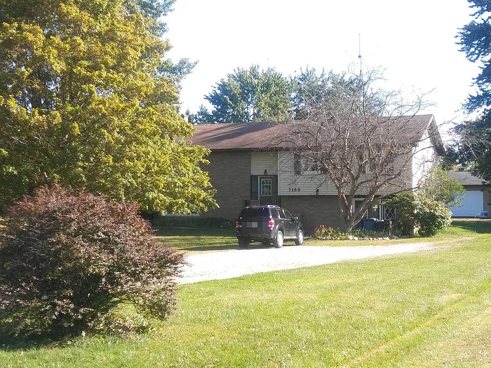2nd image of 7165 Corunna Rd