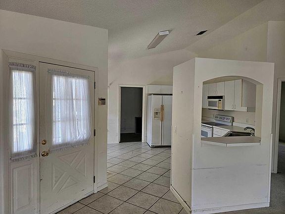 4th image of 1158 NW Lombardy Drive
