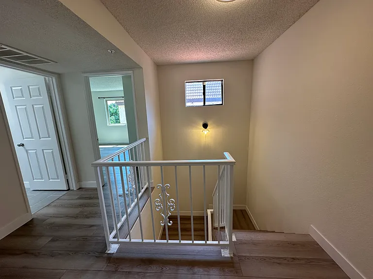 500 N Curtis Ave #E — Photo 10