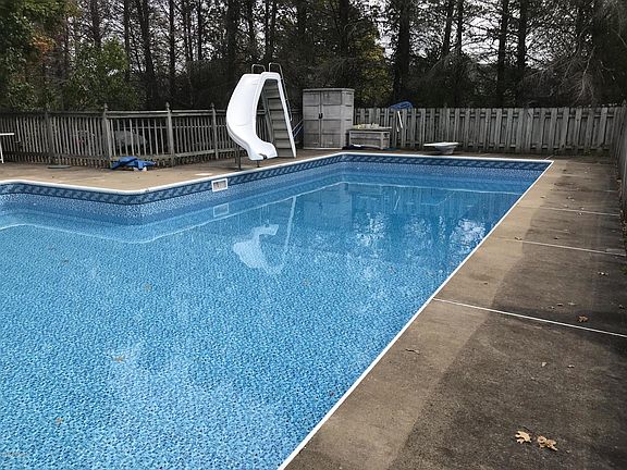 4th image of 258 Brentwood Dr