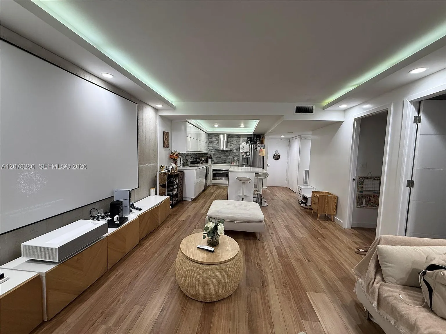 The Presidential Condo — Photo 3