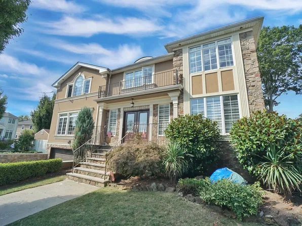 1 St Edward Lane image 1 of 37