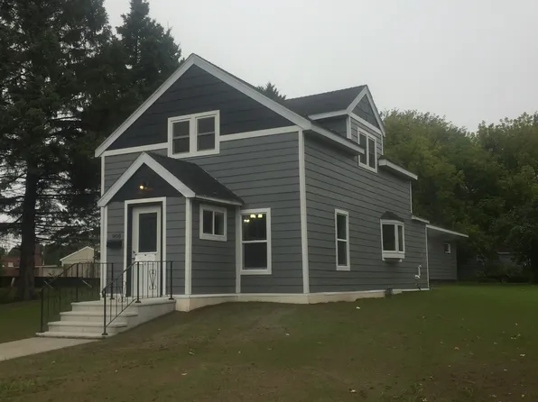 908 27th St, Cloquet, MN 55720