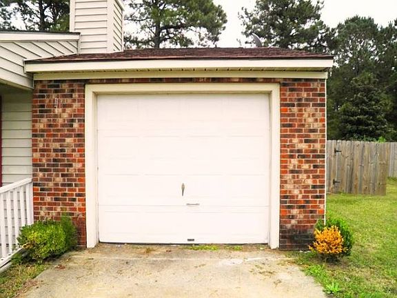 1 car garage