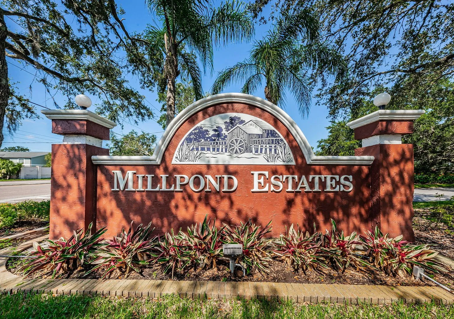Beautiful 3 bedroom 2 bath in Great location! — Photo 4