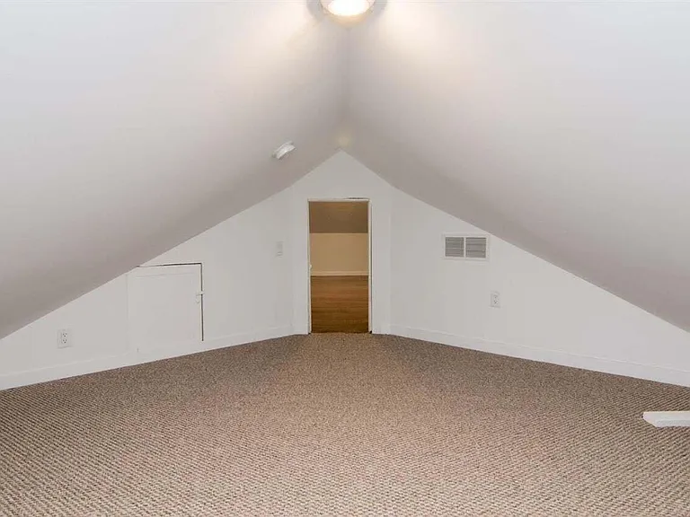 1435 Broadway St — Photo 30