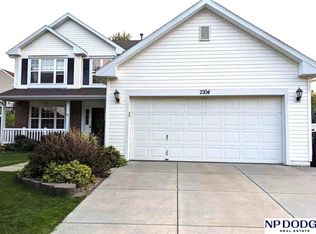 2304 N 164th St, Omaha, NE 68116