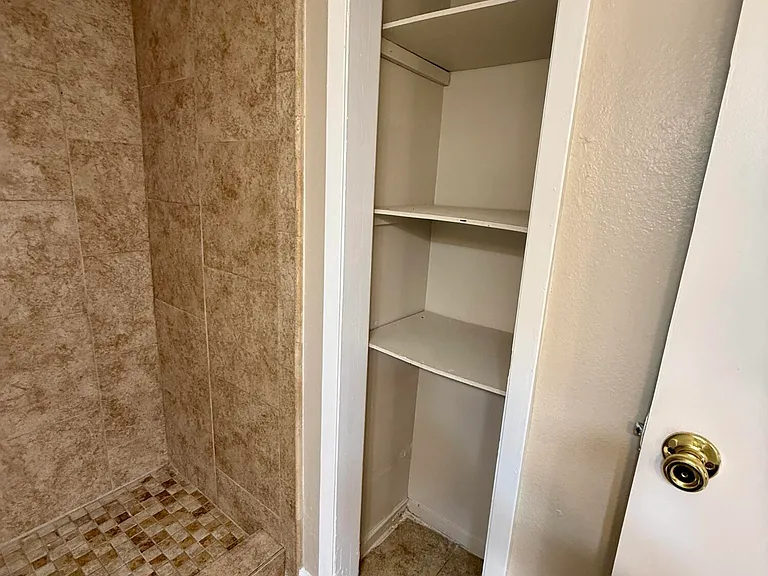 7113 El Cajon Dr — Photo 23