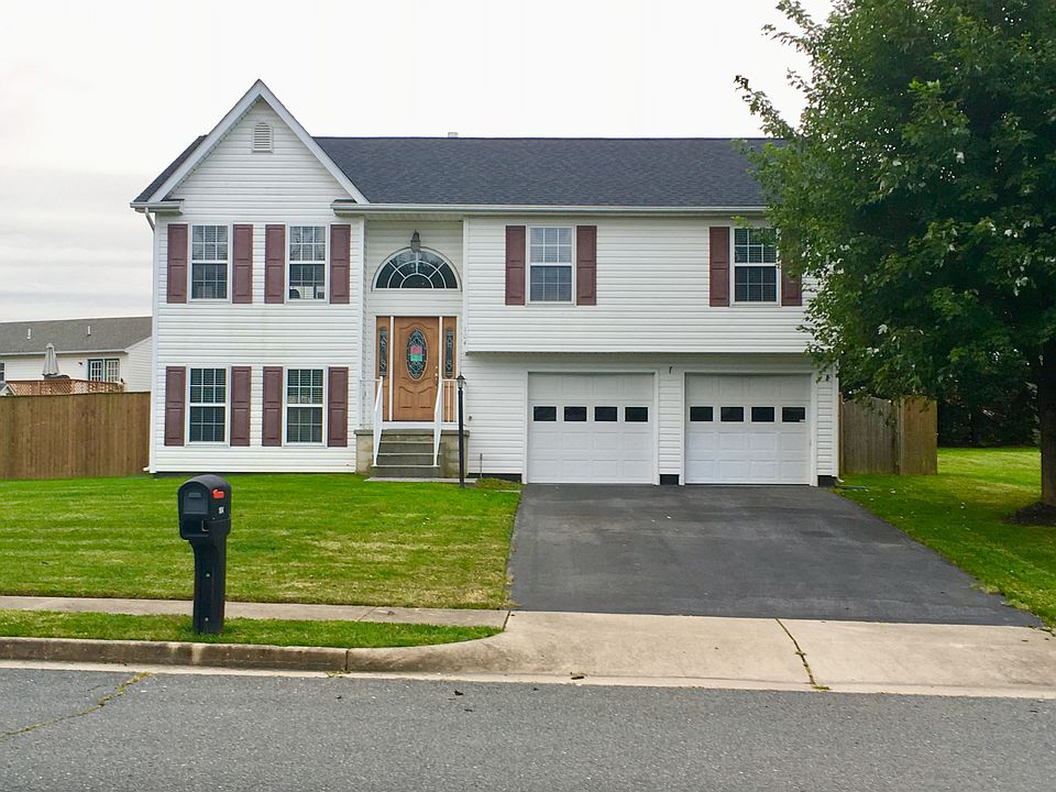 1st image of 104 Farmington Blvd