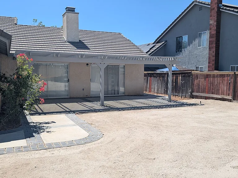 39440 Avignon Ln — Photo 2