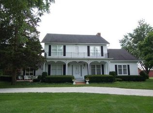 11769 Cabin Rd, Oakley, IL 62501