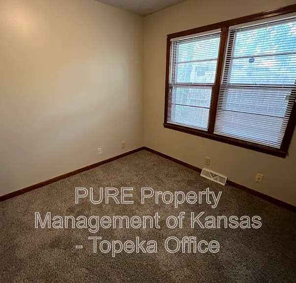 641 SW Oakley Ave — Photo 11
