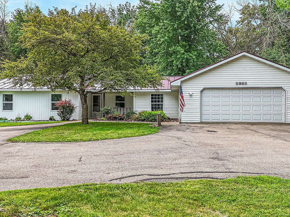1st image of 5985 Indian Shores Rd