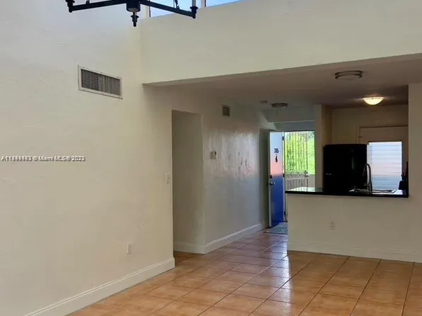 1650 S Lejeune Rd #305, Miami, FL 33126