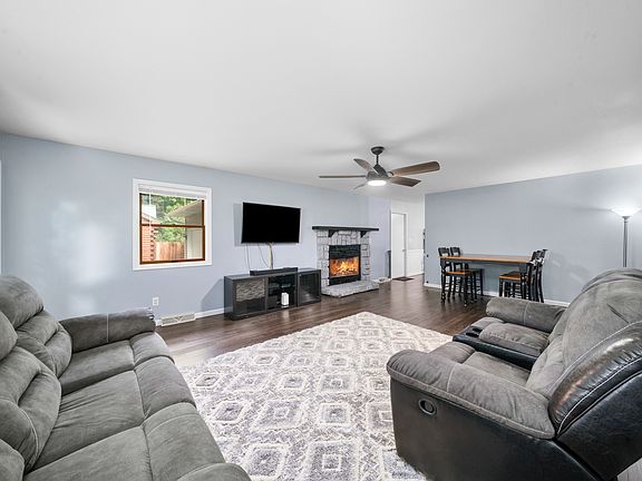 5th image of 1708 Lake Holiday Dr