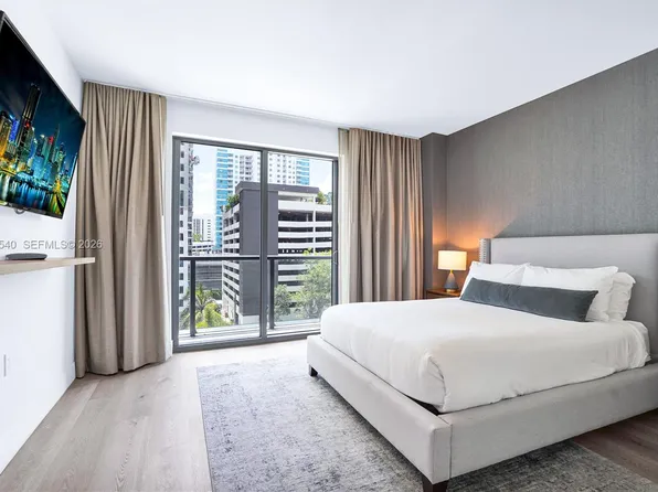 229 SW 9th St #404, Miami, FL 33130