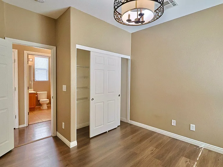 10643 Tray Mountain Ave — Photo 12