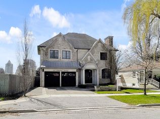 347 Elmwood Ave, Toronto, ON M2N 3N2
