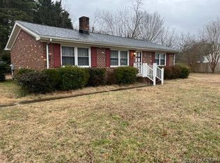 2113 Sarah Creek Ln, Hayes, VA 23072