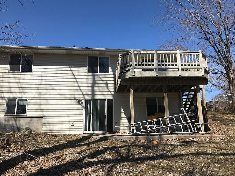 2121 Hallmark Ave N — Photo 12