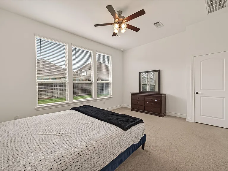 7319 Woodlark Ridge Dr — Photo 36
