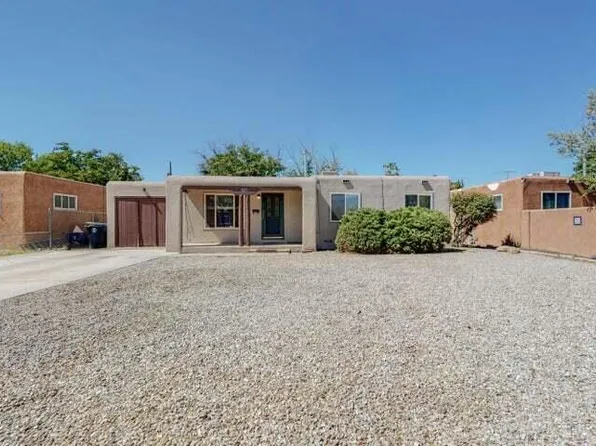 829 Monroe St NE, Albuquerque, NM 87110