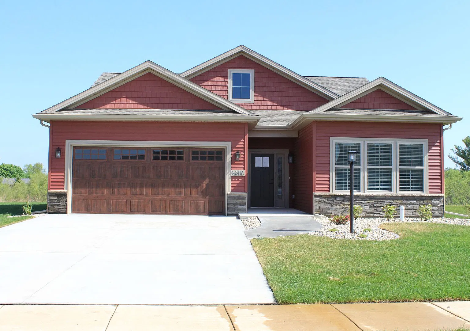 3 bed, 1435 sqft, $2,850 — Photo 1