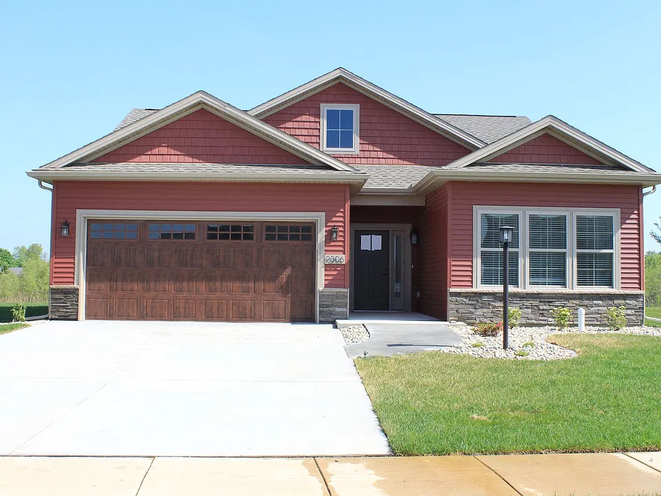 2306 Rocky Ln
