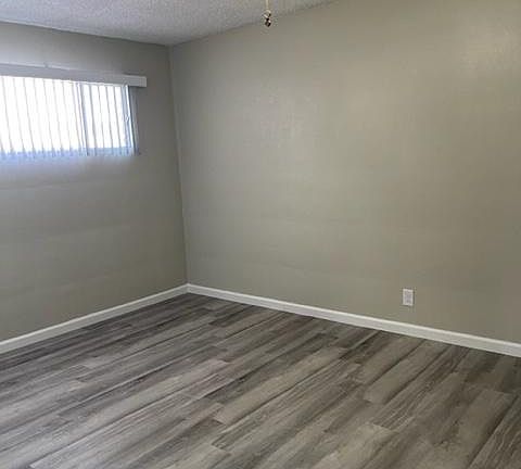4th image of 1800 Rexford Dr