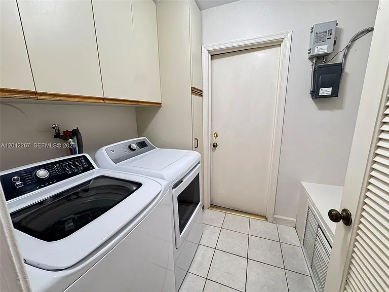 7600 SW 174th St — Photo 35
