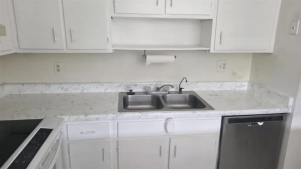 1 bed, 1.0 bath, 678 sqft, $1,300 — Photo 4