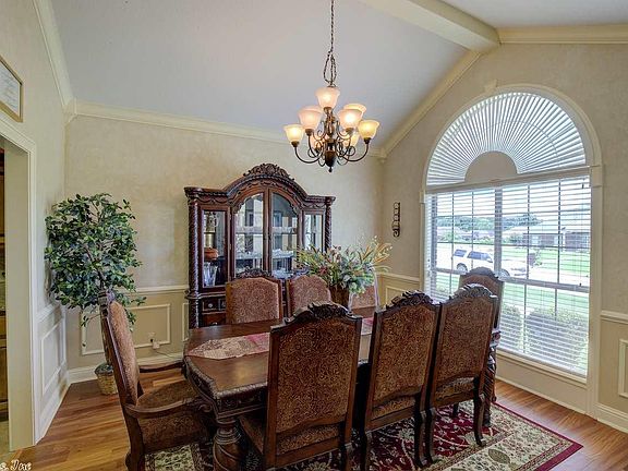 2nd image of 3506 Trotter Ln