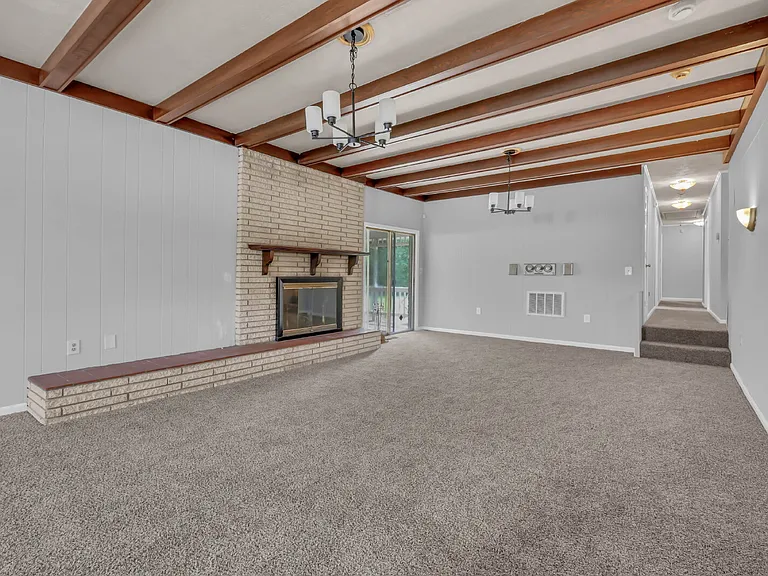 359 Meadow Ln — Photo 27