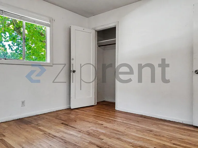 2727 57th St #1 — Photo 21