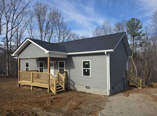 690 Brazzle Rd, Waverly, TN 37185