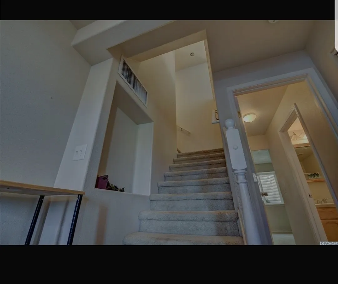 2355 NW Ridgeline Drive - 1 — Photo 3