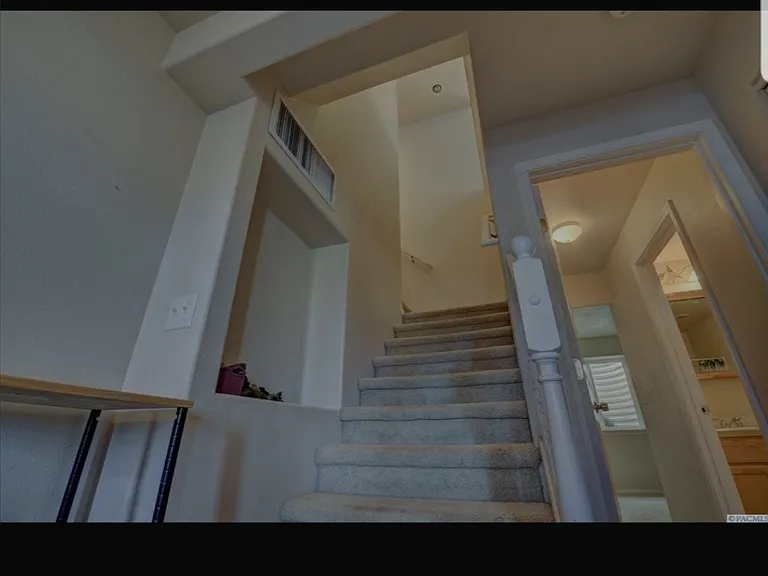 2355 NW Ridgeline Dr #1 — Photo 3
