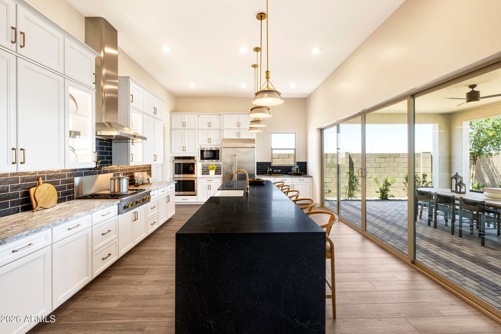 712 W TREASURE Trail, Apache Junction, AZ - View 4