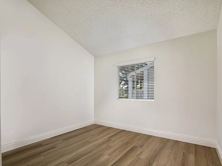 Rancho Vista — Photo 19