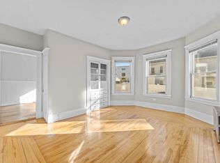 2 Haviland St #1, Worcester, MA 01602