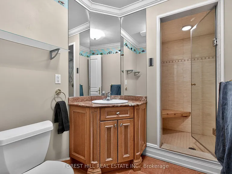 74 Lynwood Ave #2 — Photo 22