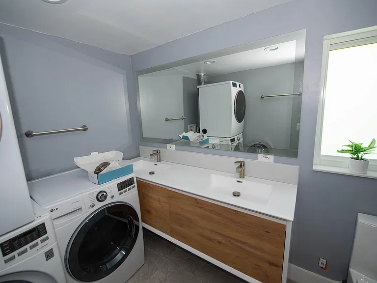 1532 Fletcher St — Photo 32