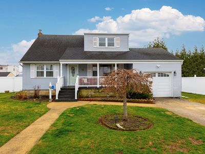 233 45th Street, Lindenhurst, NY, 11757