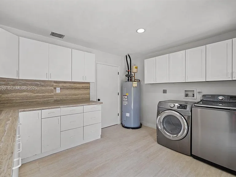 11770 Griffing Blvd — Photo 37