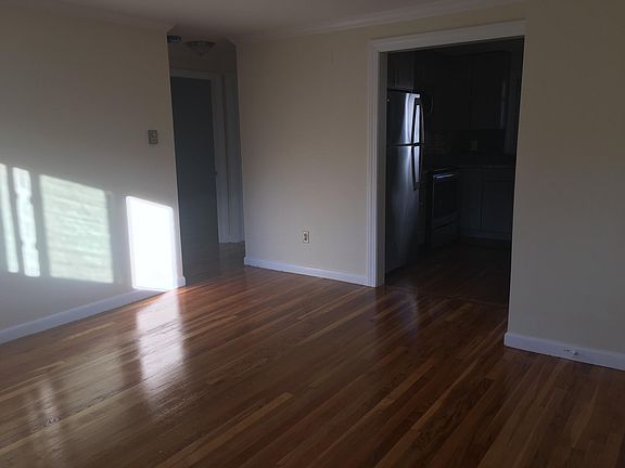 3rd image of 57 Curtis St APT 6