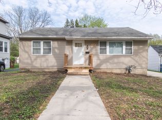 218 S Fordham Ave, Aurora, IL 60506